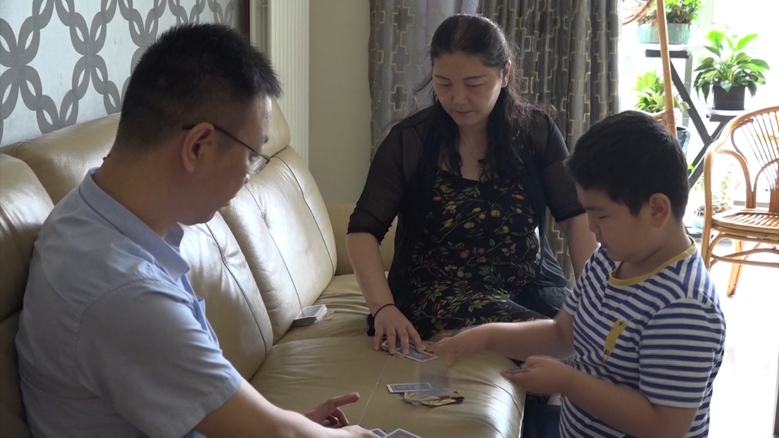 最美爱情夫妻之康谊&张晓菊：夫妻战疫“双[00_06_00][20200730-170503]_wps图片.jpg